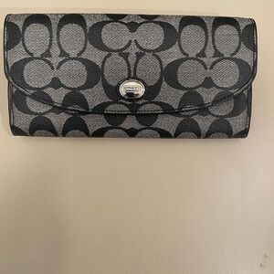 Coach Black wallet new without tag